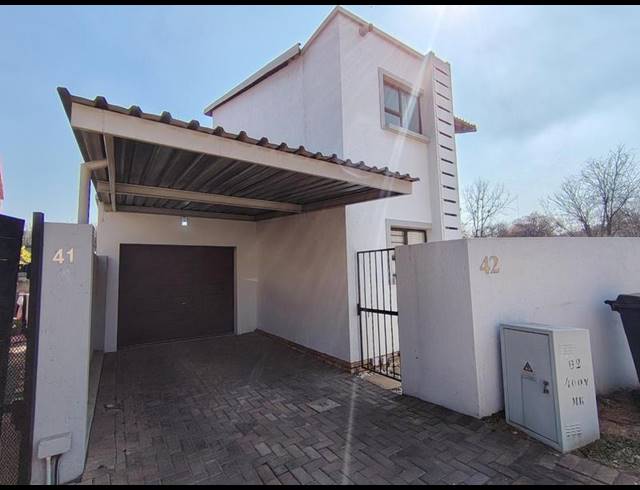 2 BEDROOM PROPERTY TO RENT IN FOURWAYS